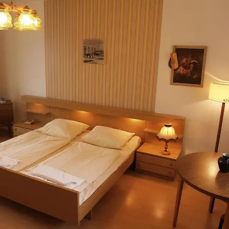 Ostel - Das Ddr Hostel-3